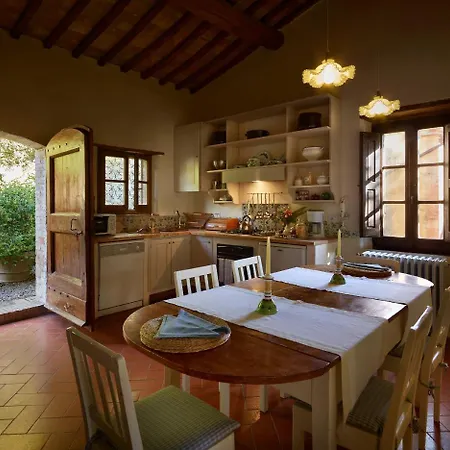 Borgo Lucignanello Bandini Hébergement de vacances
