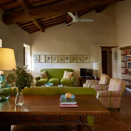 Hébergement de vacances Borgo Lucignanello Bandini San Giovanni dʼAsso
